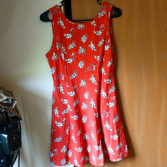 Forever 21 Dresses & Skirts - Women's forever 21 large peach white